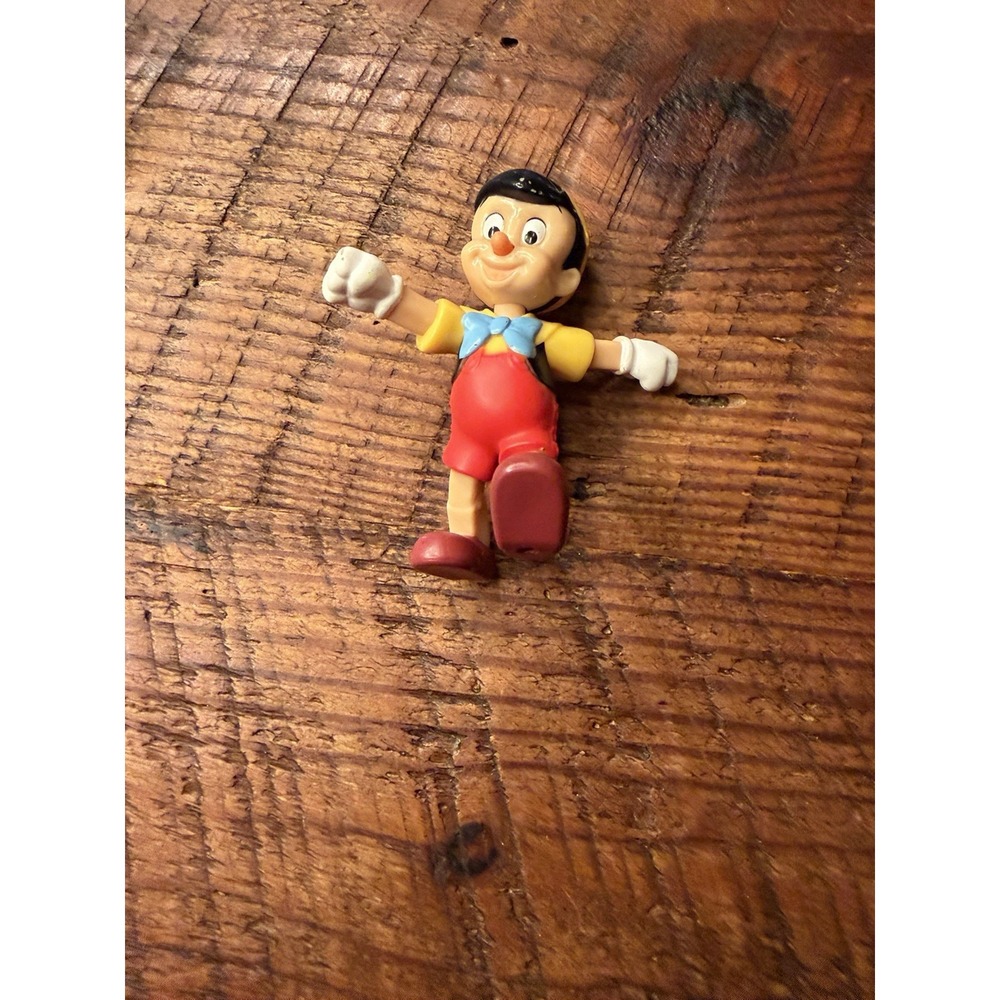 PINOCCHIO DISNEY 3" CARION FIGURE TOY (PRE-OWNED)